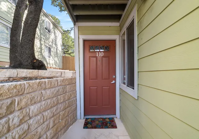 5th image of 3601 Menchaca Rd #110, Austin, TX 78704 | MLS# 5759415