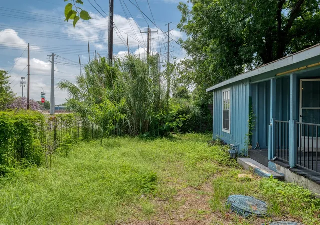 Photo 2 of Single family home for sale at 6409 Del Monte Rd, Austin, TX 78741 | MLS# 1212336 | Listing updated on 2026-06-10