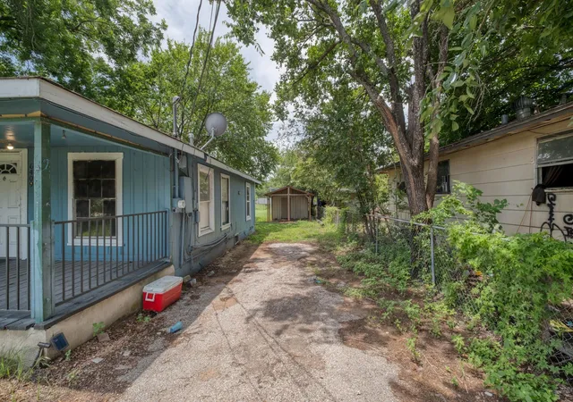 Photo 3 of Single family home for sale at 6409 Del Monte Rd, Austin, TX 78741 | MLS# 1212336 | Listing updated on 2026-06-10