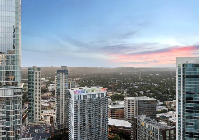 3rd image of 360 Nueces St #3910, Austin, TX 78701 | MLS# 5223450