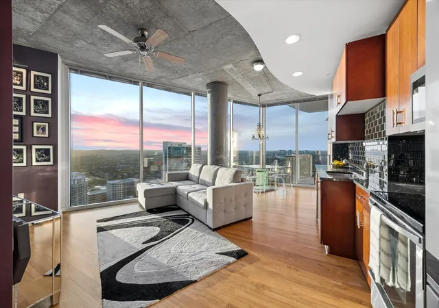 5th image of 360 Nueces St #3910, Austin, TX 78701 | MLS# 5223450