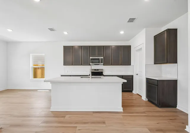 Photo 2 of Single family home for sale at 205 Red Wolf Dr, Jarrell, TX 76537 | MLS# 6094837 | Listing updated on 2026-10-26
