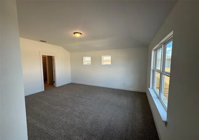 Photo 4 of Sale Pending at 112 Quail Convey Dr, Jarrell, TX 76537 | MLS# 4499499 | Listing updated on 2026-10-23