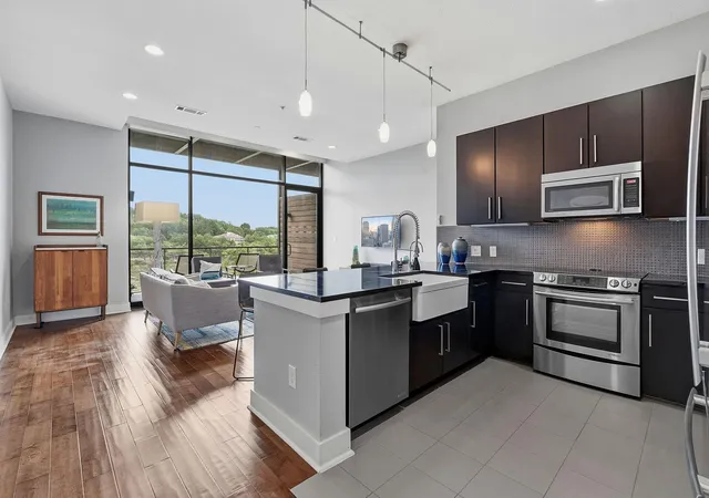 2nd image of 1101 Ivean Pearson Rd #B204, Lago Vista, TX 78645 | MLS# 1334239