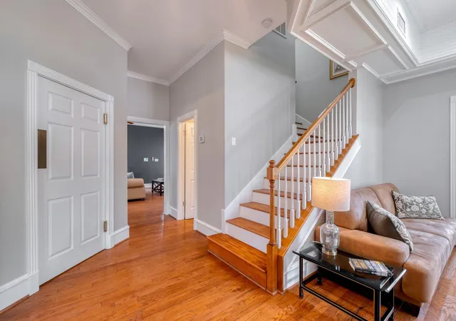 Photo 3 of Single family home for sale at 1204 W 39th Street, Austin, TX 78756 | MLS# 4260426 | Listing updated on 2026-08-26