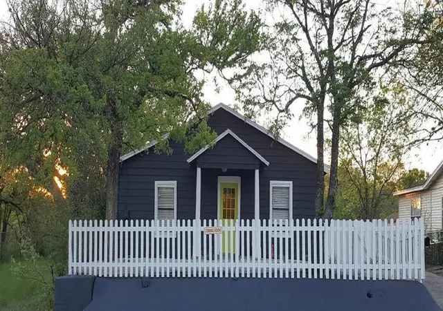 Photo 1 of Single family home for sale at 1166 Ridgeway Dr, Austin, TX 78702 | MLS# 4648937 | Listing updated on 2026-10-29