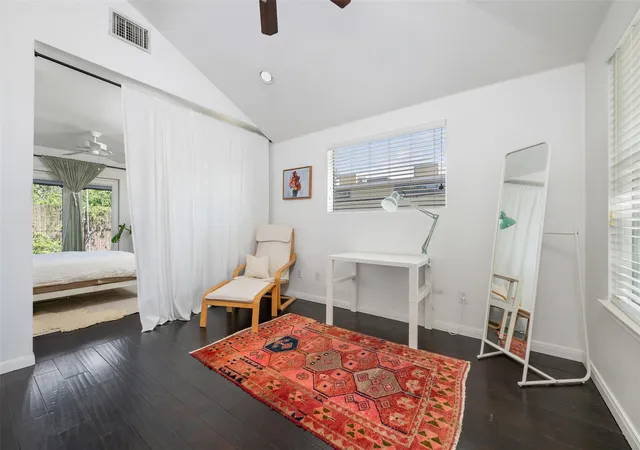 Photo 3 of Single family home for sale at 1610 Willow St, Austin, TX 78702 | MLS# 5478955 | Listing updated on 2026-06-15