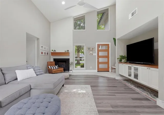 3rd image of 9202 Hunters Trce, Austin, TX 78758 | MLS# 8063104