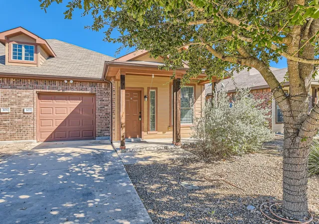 Photo 3 of Townhouse for sale at 107 Creekside Villa Dr, Kyle, TX 78640 | MLS# 1620339 | Listing updated on 2026-06-11
