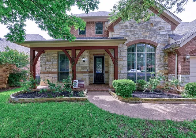 Photo 3 of Single family home for sale at 3327 Marcasite Dr, Round Rock, TX 78681 | MLS# 3082485 | Listing updated on 2026-09-16