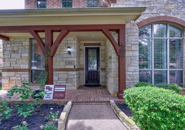 Photo 3 of Single family home for sale at 3327 Marcasite Dr, Round Rock, TX 78681 | MLS# 3082485 | Listing updated on 2026-09-16