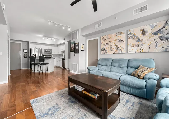 2nd image of 54 Rainey St, Austin, TX 78701