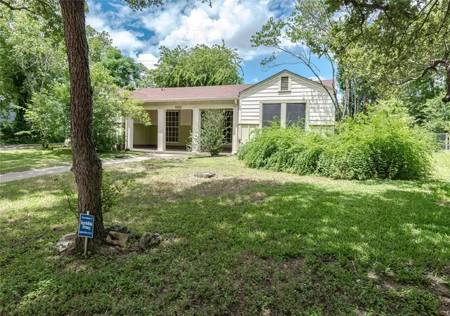 Photo 4 of Single family home for sale at 1202 Norwood Rd, Austin, TX 78722 | MLS# 8065975 | Listing updated on 2026-09-04