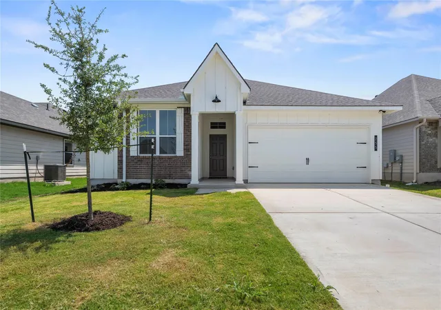 Photo 1 of Sale Pending at 255 Gus Loop, Georgetown, TX 78626 | MLS# 3311223 | Listing updated on 2026-09-15