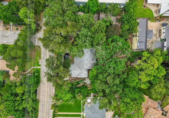 Photo 4 of Land for sale at 801 E 32nd Street, Austin, TX 78705 | MLS# 1476515 | Listing updated on 2026-09-01