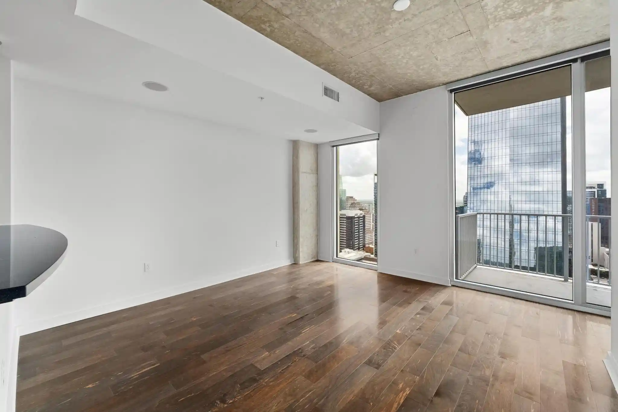 Listing Photo 2 - Condo for sale in 360 Condominiums located at 360 Nueces St, Austin, TX 78701 - Unit #3907