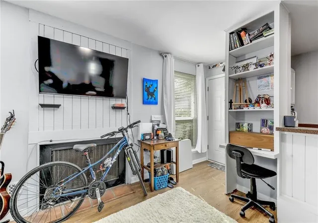 3rd image of 1000 W 26Th St #109, Austin, TX 78705 | MLS# 7945293