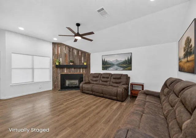Homes for sale in Georgetown, TX | 105 Dogwood Dr, Georgetown, TX 78626 | MLS# 3368506