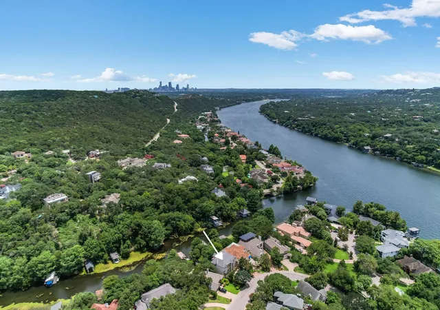 Photo 3 of Single family home for sale at 5307 Tortuga Trl, Austin, TX 78731 | MLS# 7577932 | Listing updated on 2026-10-28