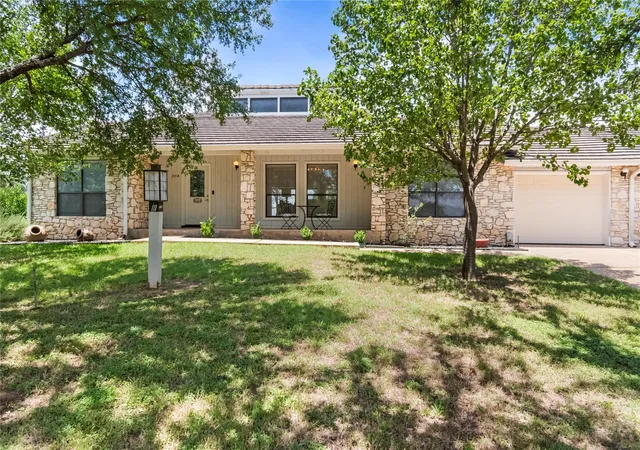 Homes for sale in Horseshoe Bay, TX | 210 Teeoff #B, Horseshoe Bay, TX 78657 | MLS# 7379874