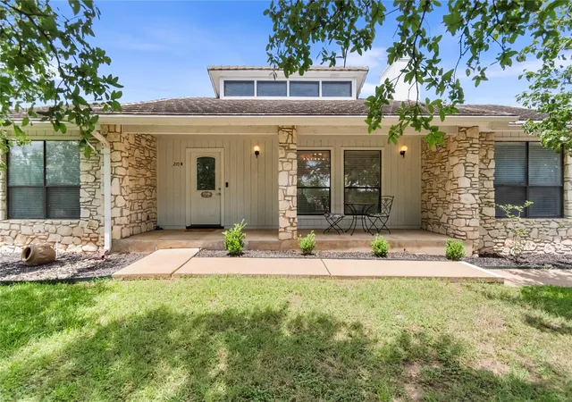 Homes for sale in Horseshoe Bay, TX | 210 Teeoff #B, Horseshoe Bay, TX 78657 | MLS# 7379874