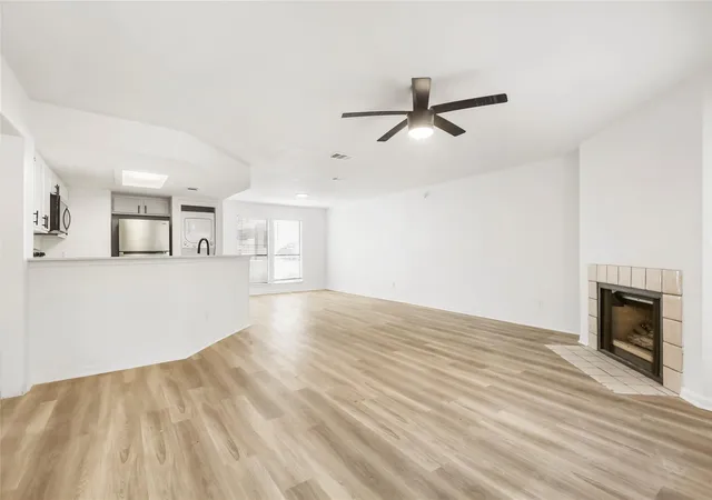 2nd image of 923 E 41St St, Austin, TX 78751