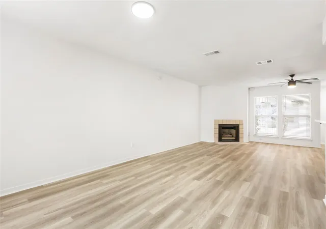 5th image of 923 E 41St St, Austin, TX 78751