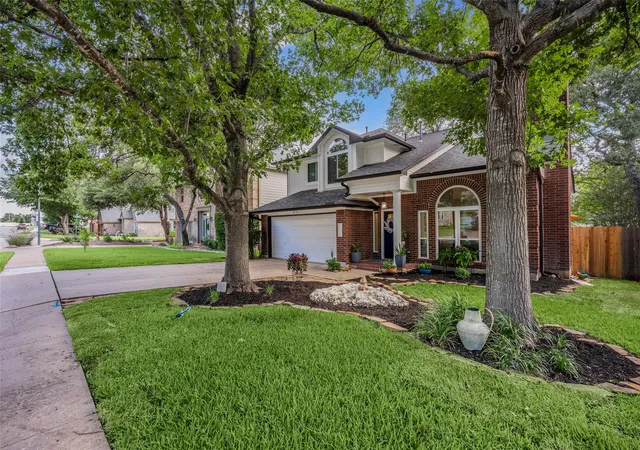 2nd image of 1211 Cardinal Ln, Round Rock, TX 78681 | MLS# 6885335