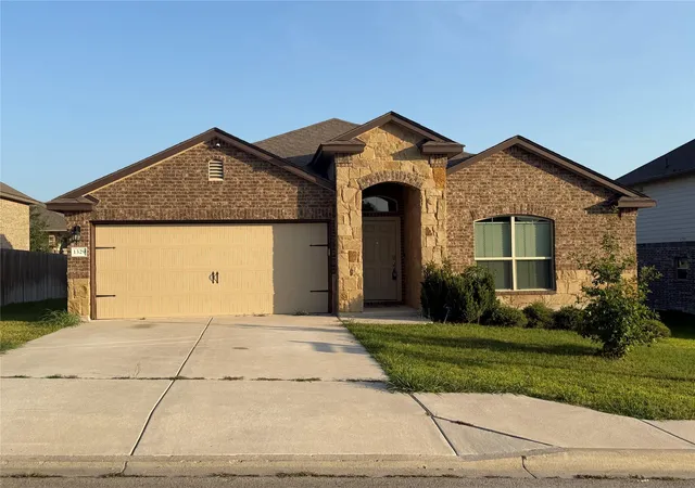 Photo 1 of Single family home for sale at 1329 Spicewood Dr, Burnet, TX 78611 | MLS# 1367569 | Listing updated on 2026-07-25