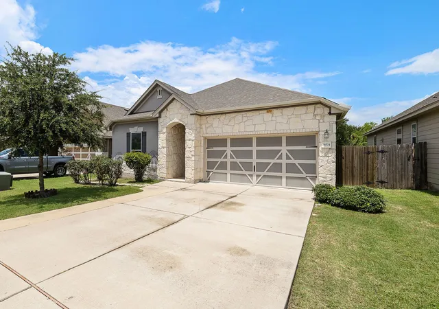 Homes for sale in Manor, TX | 14004 Lyndon B Johnson St, Manor, TX 78653 | MLS# 1871273