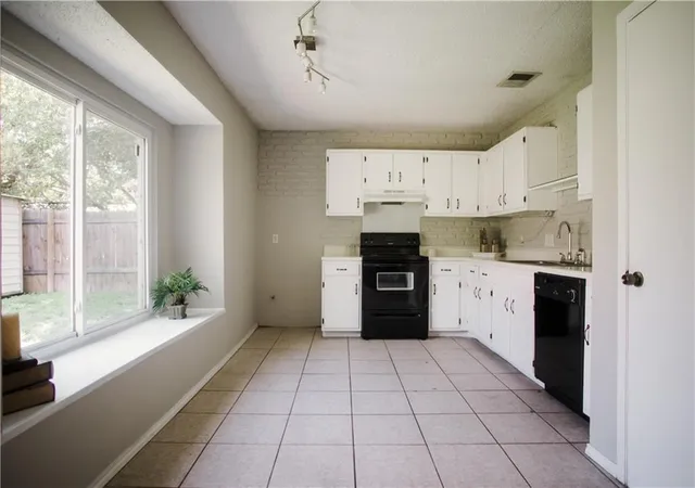 5th image of 1008 Longmeadow Dr, Round Rock, TX 78664 | MLS# 4756715