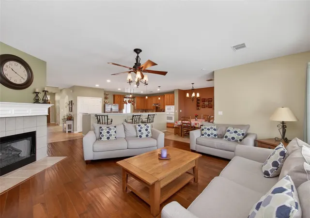 Photo 2 of Sale Pending at 2913 Clinton Pl, Round Rock, TX 78665 | MLS# 2584992 | Listing updated on 2026-09-04