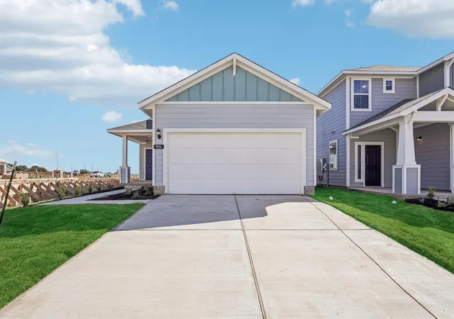 Photo 2 of Single family home for sale at 904 Windrow Run, Hutto, TX 78634 | MLS# 8444155 | Listing updated on 2026-10-28