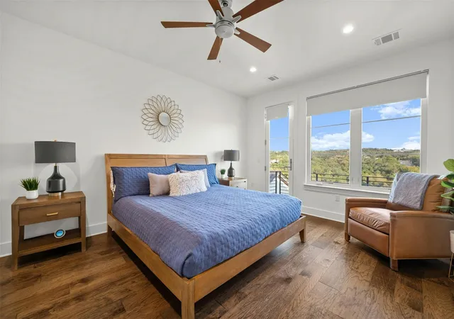 Listing Photo 5 - Condo for sale in building located at 5717 Lost Horizon Dr, Austin, TX 78759 - Unit #12