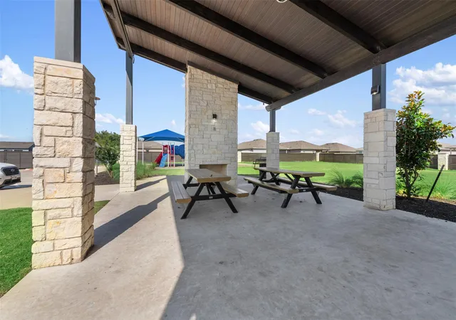 Homes for sale in Liberty Hill, TX | 109 Proclamation Ave, Liberty Hill, TX 78642 | MLS# 3925143