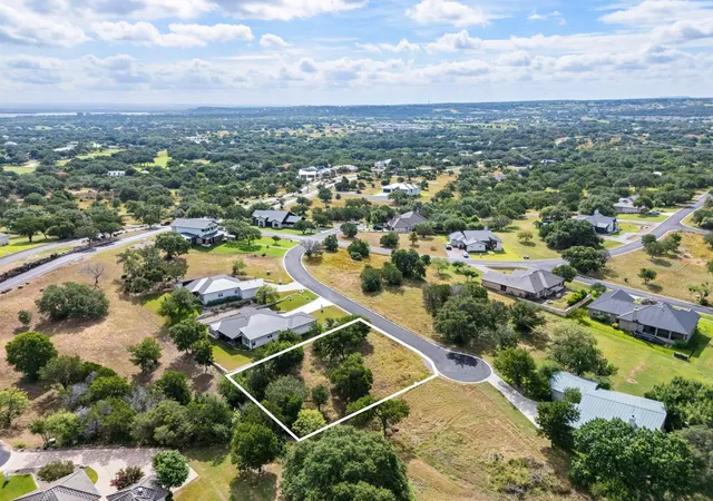 Homes for sale in Horseshoe Bay, TX | 408 Emerald Wy, Horseshoe Bay, TX 78657 | MLS# 2135031