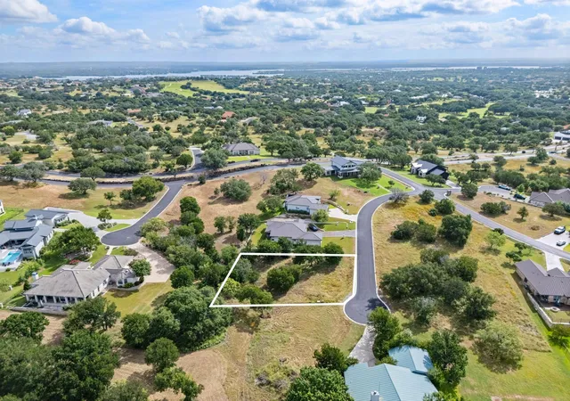 Homes for sale in Horseshoe Bay, TX | 408 Emerald Wy, Horseshoe Bay, TX 78657 | MLS# 2135031