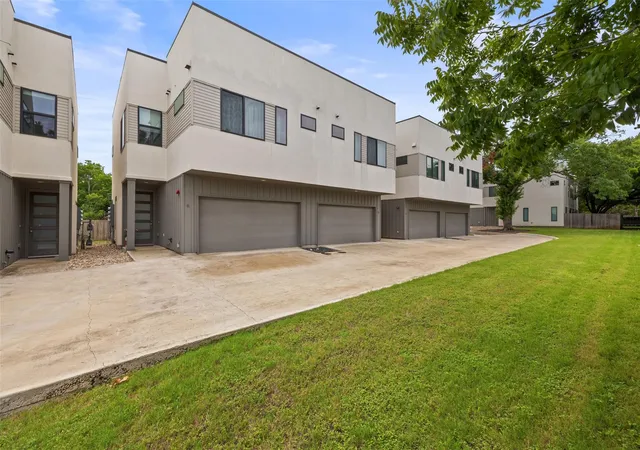 2nd image of 6409 Berkman Dr, Austin, TX 78723