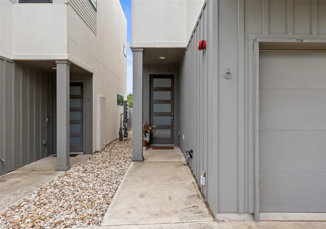 36th image of 6409 Berkman Dr #6, Austin, TX 78723 | MLS# 9670767