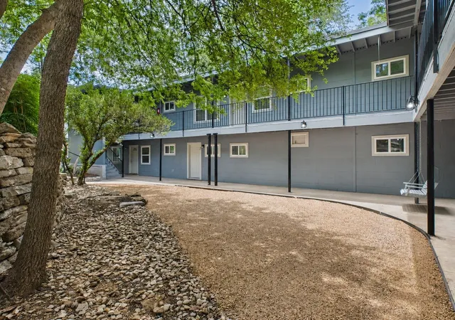 image of 3008 Cedar St, Austin, TX 78705
