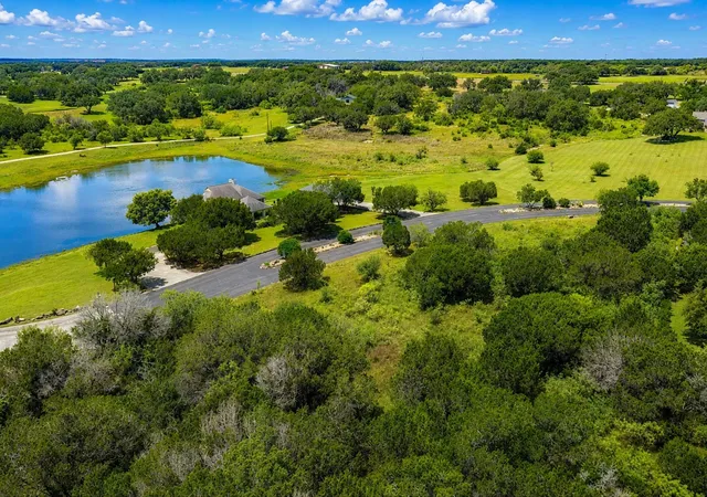 5th image of 112 Ridge Harbor Dr, Spicewood, TX 78669 | MLS# 2715408