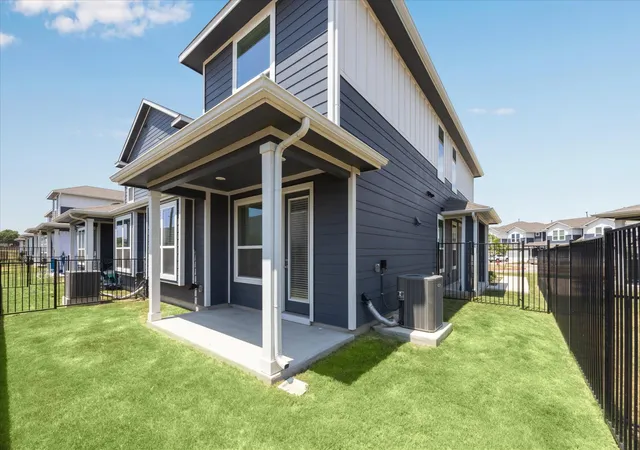 2nd image of 18909 Schultz Ln, Round Rock, TX 78664