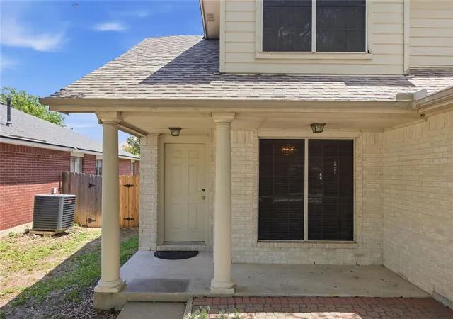 Photo 3 of Single family home for sale at 3816 Top Rock Ln, Round Rock, TX 78681 | MLS# 8977375 | Listing updated on 2026-09-17