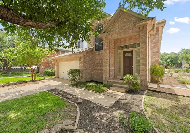 Photo 1 of Single family home for sale at 7808 Cheno Cortina Trl, Austin, TX 78749 | MLS# 5734168 | Listing updated on 2026-09-30