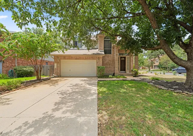 Photo 2 of Single family home for sale at 7808 Cheno Cortina Trl, Austin, TX 78749 | MLS# 5734168 | Listing updated on 2026-09-30