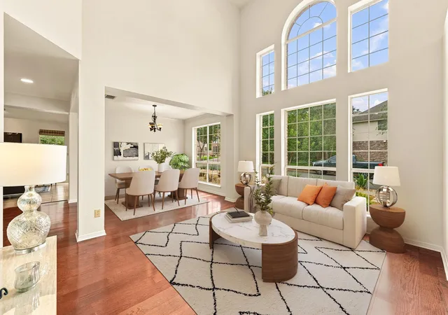 Photo 3 of Single family home for sale at 7808 Cheno Cortina Trl, Austin, TX 78749 | MLS# 5734168 | Listing updated on 2026-09-30