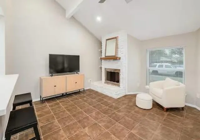 Photo 4 of House for sale at 12304 Burrridge Dr, Austin, TX 78729 | MLS# 5814131 | Listing updated on 2026-06-18