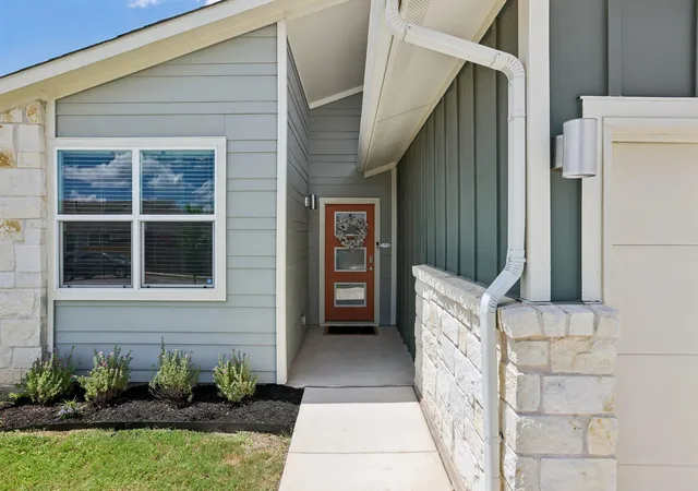 Photo 3 of Single family home for sale at 109 Filifera Ct, Leander, TX 78641 | MLS# 9856698 | Listing updated on 2026-09-06