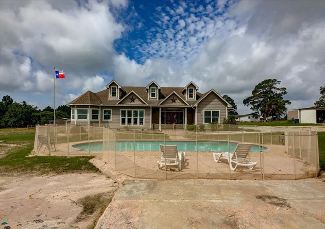 3rd image of 118 Saddle Ct, Bastrop, TX 78602 | MLS# 6206302