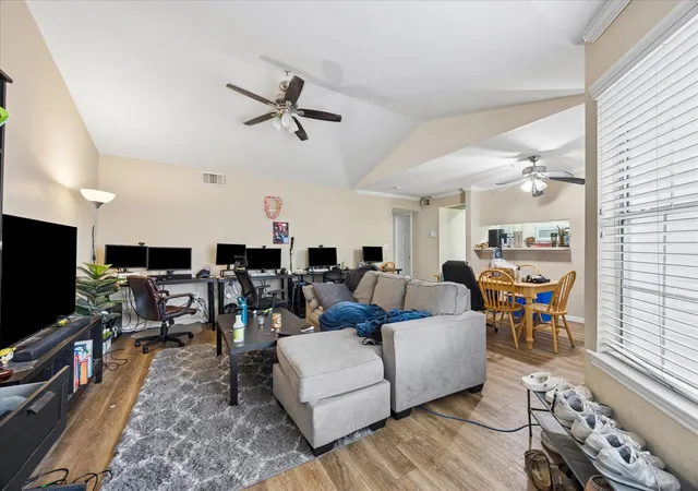 3rd image of 501 W 26Th St #306, Austin, TX 78705 | MLS# 2249438